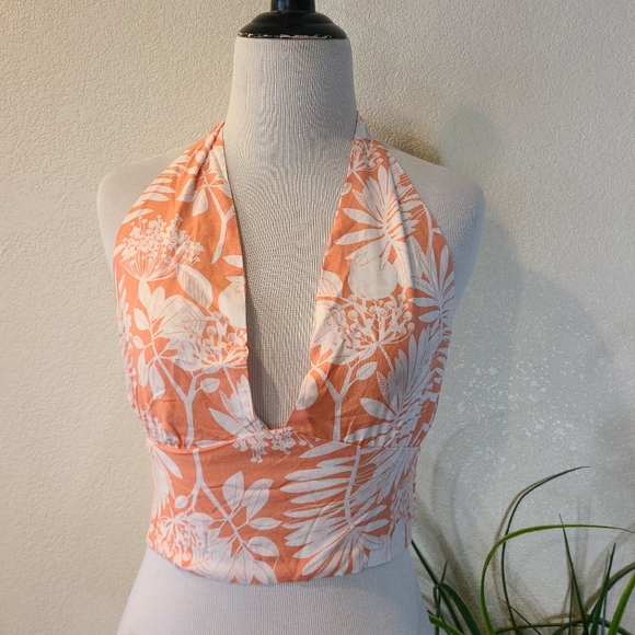 Kendall+Kylie Halter Top Size Large - Picture 6 of 9